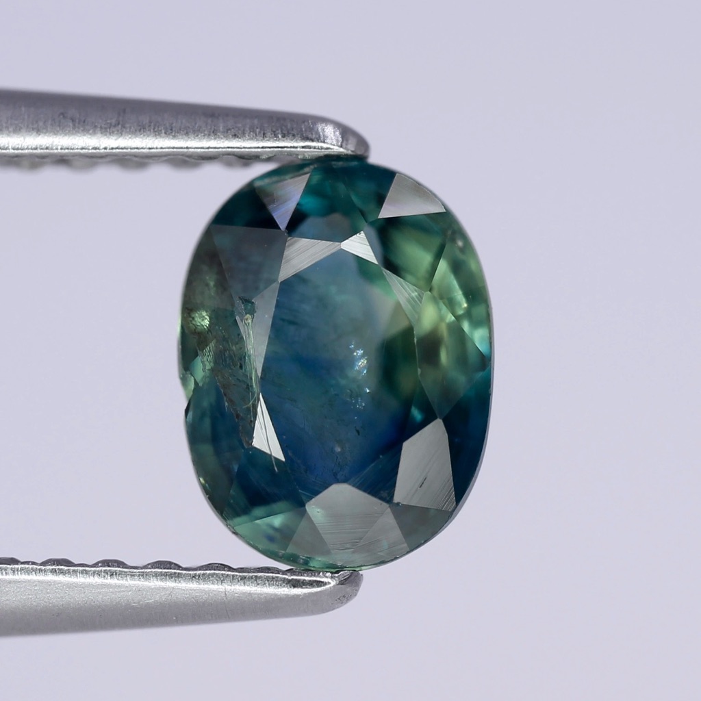 Nice Colour 1.05 Carat Natural Sapphire Gemstone Heated